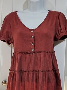 Women's Tiered Short-Sleeve Top in Rust Red